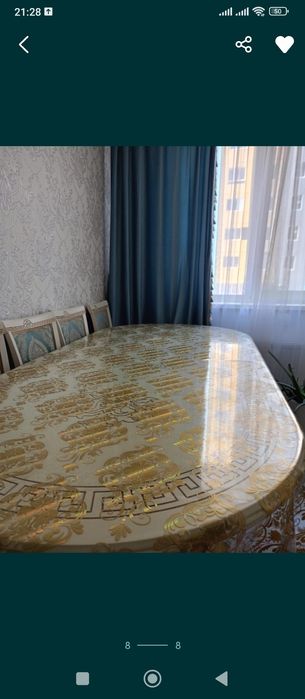 Продаю стол со стульями