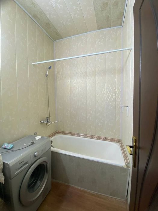 Chilonzor 19 2/4/4 srochni sotiladi