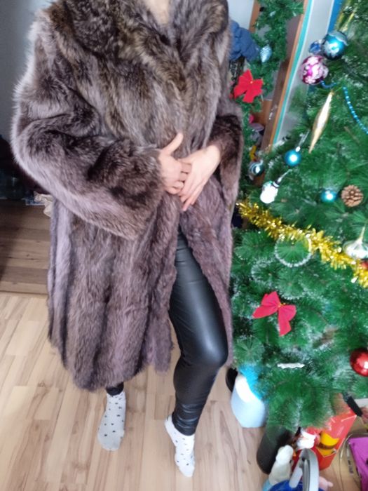 Продаю натуральную шубу