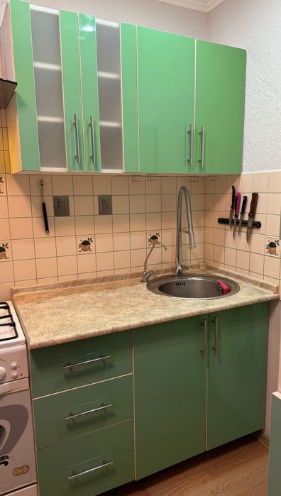 Продается кухонный гарнитур