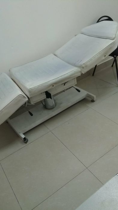 Продам кушетку б/у