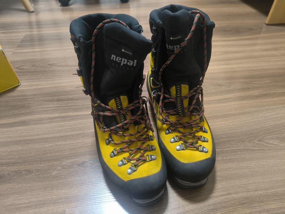 La sportiva nepal cube gtx