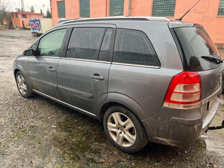 Opel zafira 1.9 cdti