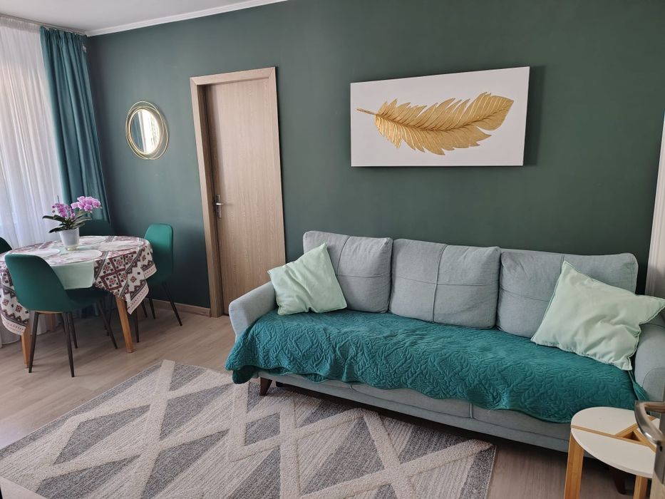 Vând apartament 3 camere