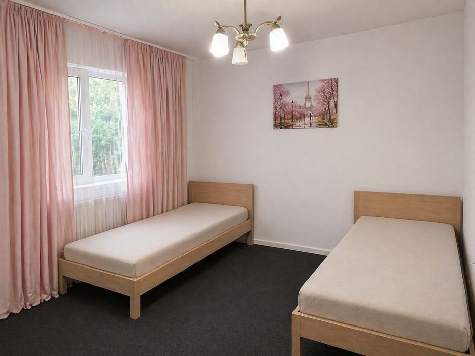 Inchiriere casa muncitori, 10 locuri, Ploiesti, Nord