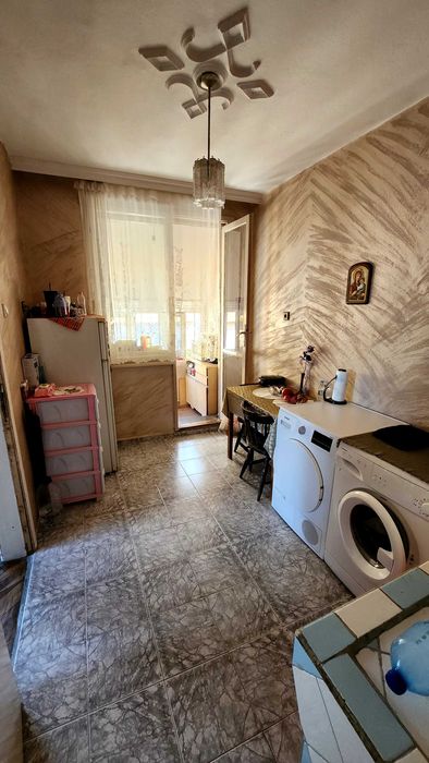 Продава се Къща в Карнобат - 140 кв.м за 656 €/кв.м - Снимка #4