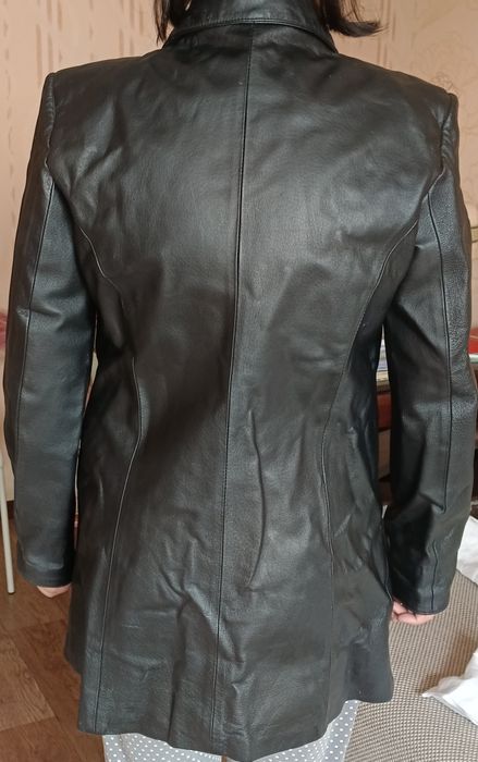Продам кожаную куртку