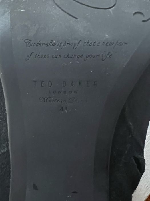 Оригинални боти Ted Baker – велур – размер 40/41 (отговарят на 39)