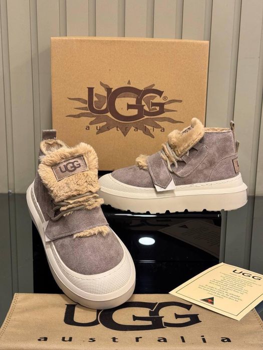 Ugg cu saculet 39
