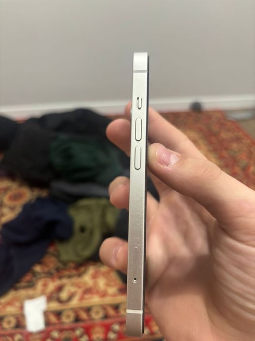 Айфон 14 в хорошем состояние