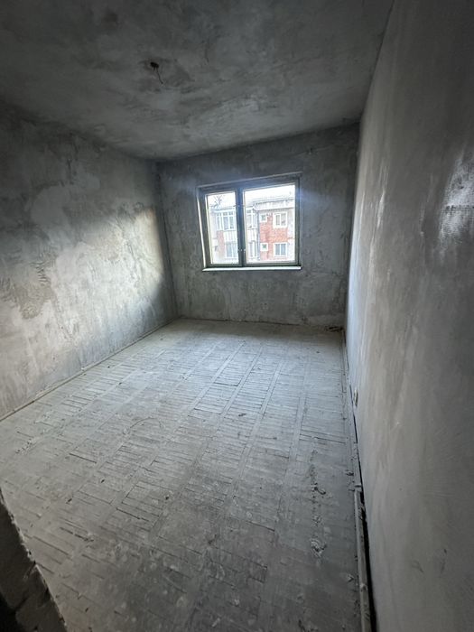 Apartament 3 camere 70mp zona centrala / Schimb auto