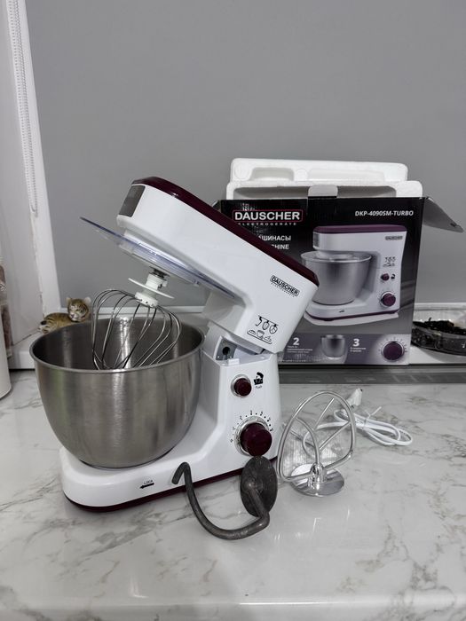 Планетарный миксер, тестомес