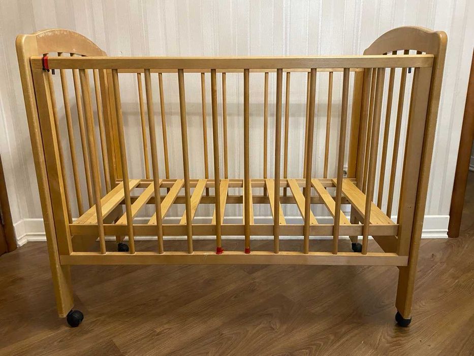 Кроватка детская