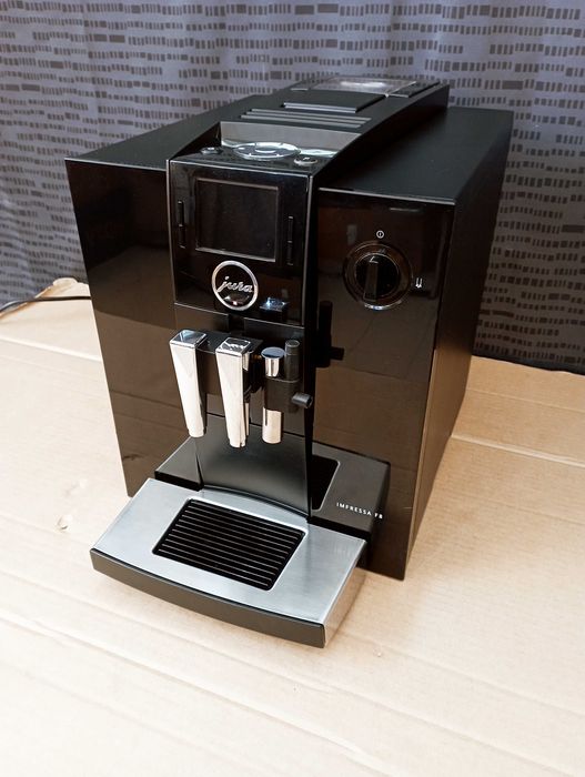Кафеавтомат JURA F8 IMPRESSA