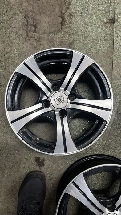 Диски на Ваз R14 Tech Line