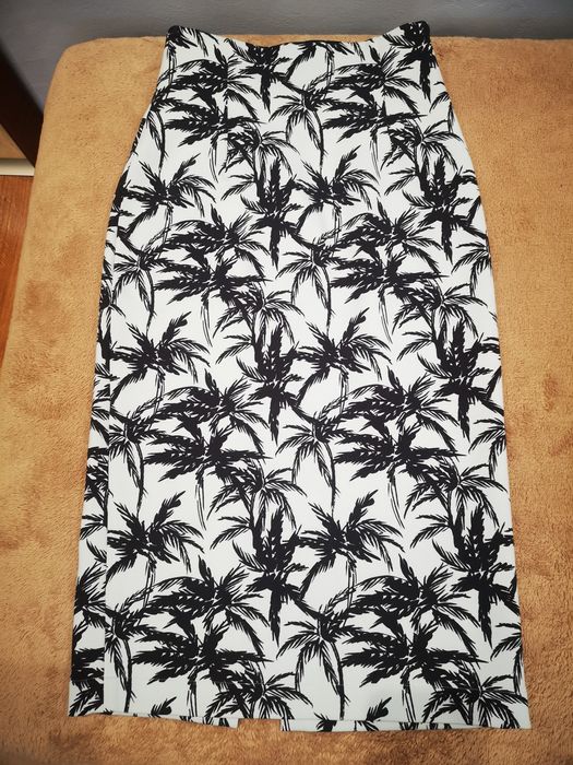 Чисто нови дизайнерска пола