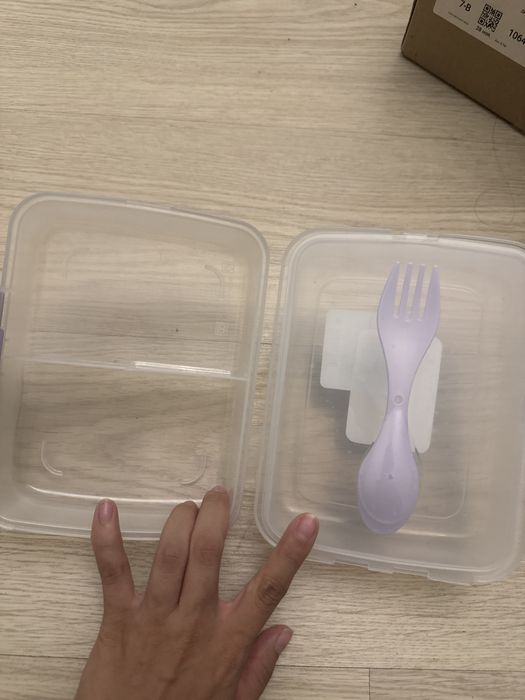 Ланчбокс и крушка для сока