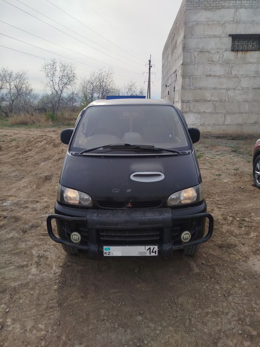 Продам Митсубиси Делику