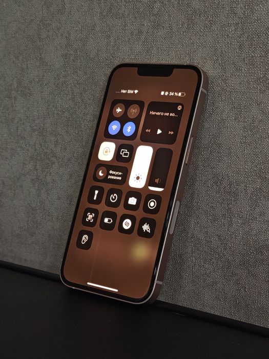 Продам IPhone 13