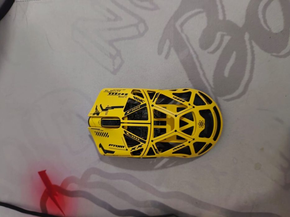 Продам и мышь Wlmouse beast X Max