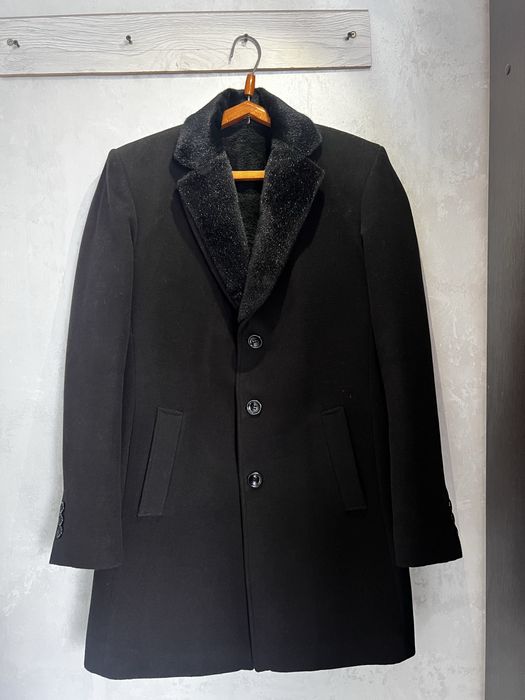 Мужское пальто 44 размера