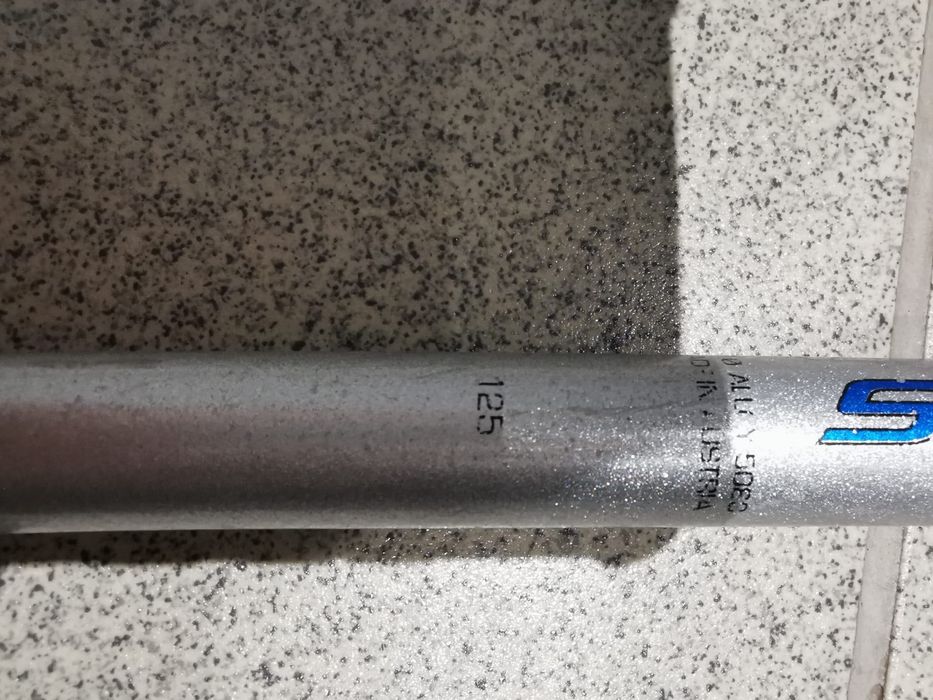 Карбонови щеки Exel