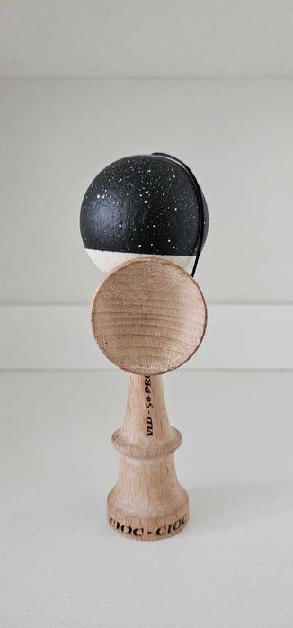 Kendama cu ken cioc-cioc ediție limitată cu o tama Okendama
