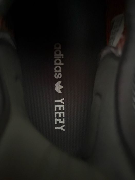 Adidas Yeezy beluga 2.0