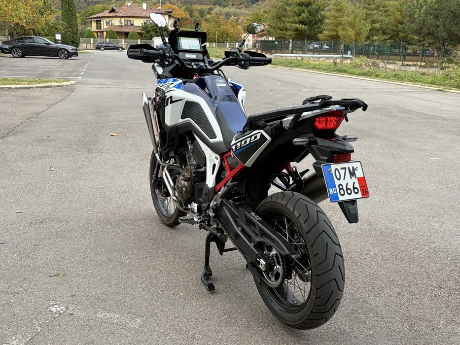 Honda crf 1100  africa twin