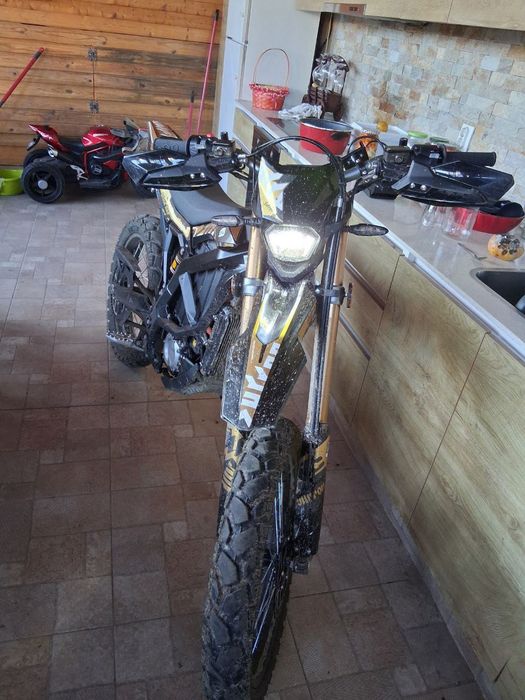 Surron Ultra Bee 21KW 2025 - Като Нов - Каран 3 пъти