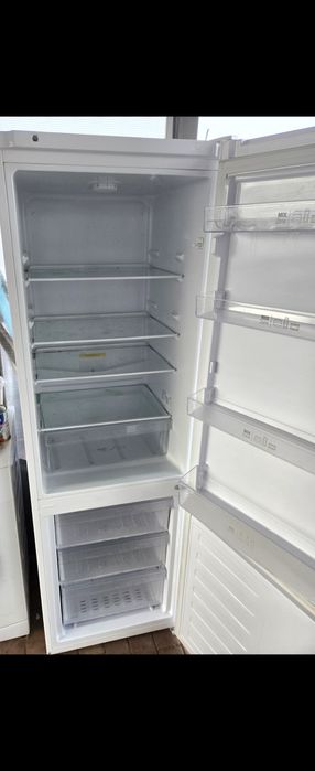 Conbina frigorifica Artic,pt cei intenești de mai multe detali,Sunati