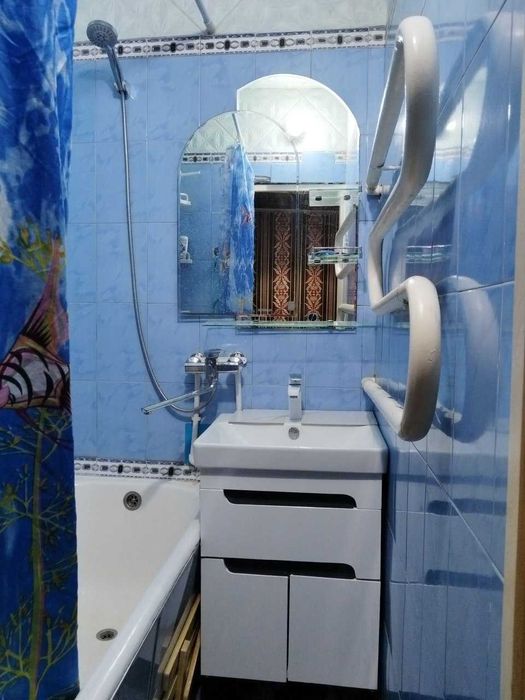 Продаётся 3-х комнатная квартира в г. Зарафшан