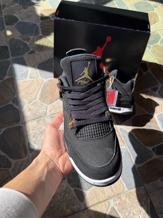 Jordan 4