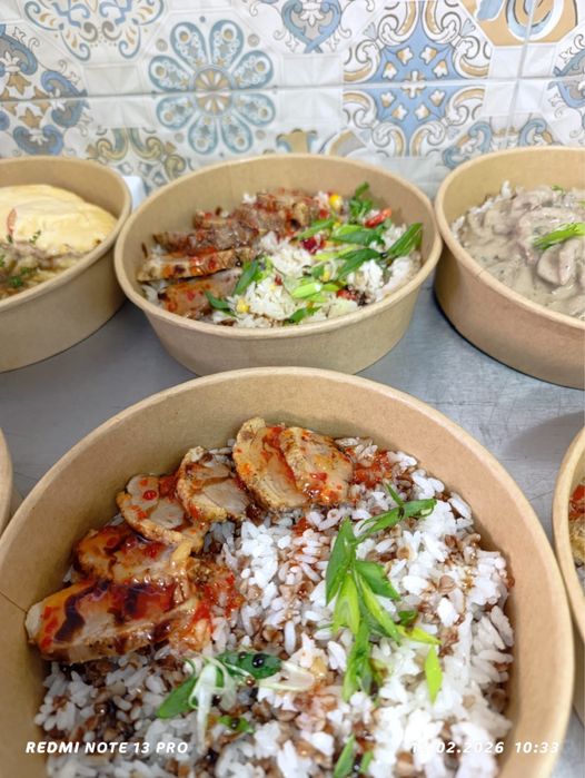 Доставка горячих обедов по городу Алматы