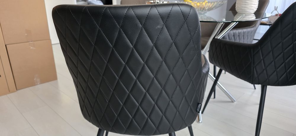 Scaune cu brațe moderne (4 bucăți) – stare perfectă