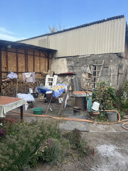 Продается дом с большим участком