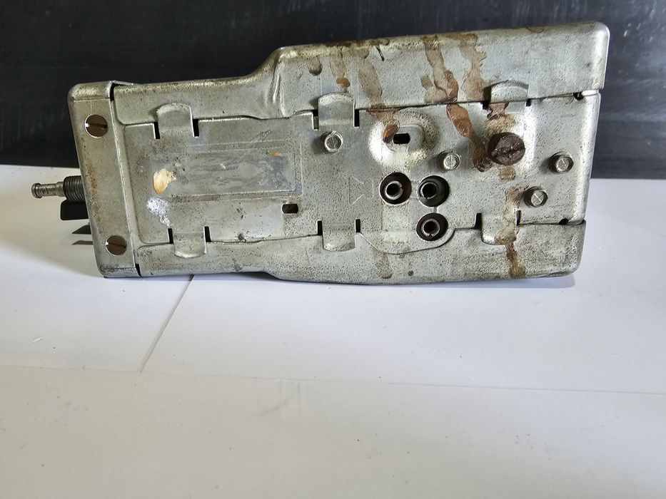 radio blaupunkt hamburg atr porsche mercedes-benz 

fabricatie 1963

n