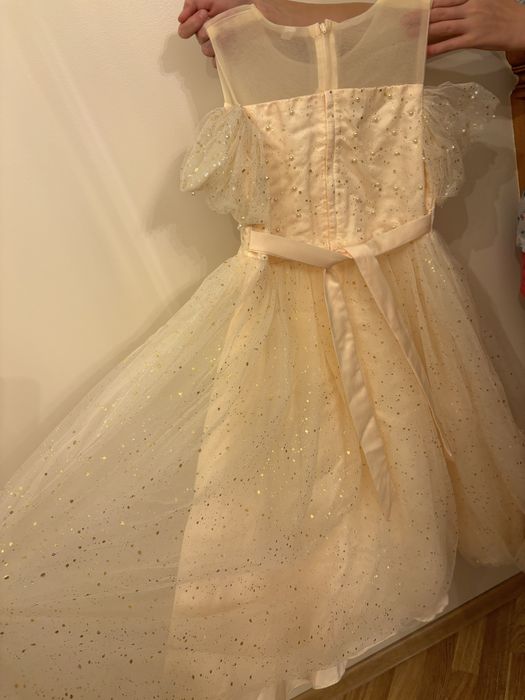 Праздничное платье для девочки