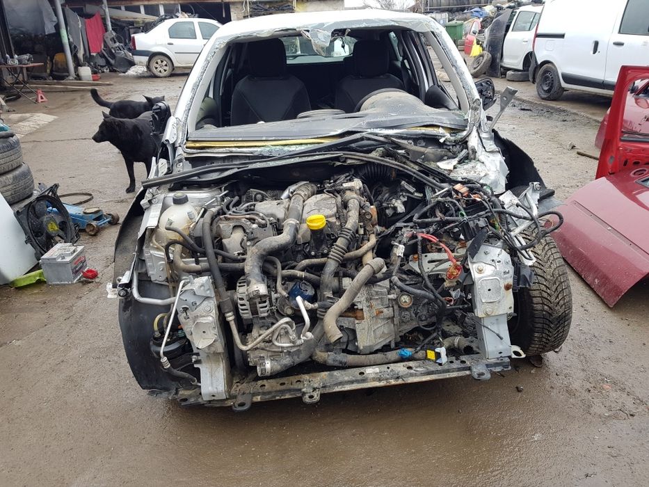 Clio 4 piese dezmembrari