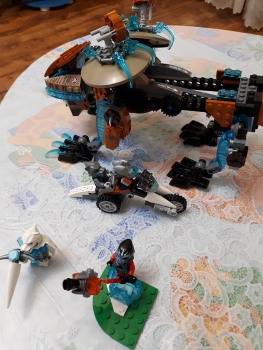 Саблезубый тигр (LEGO)