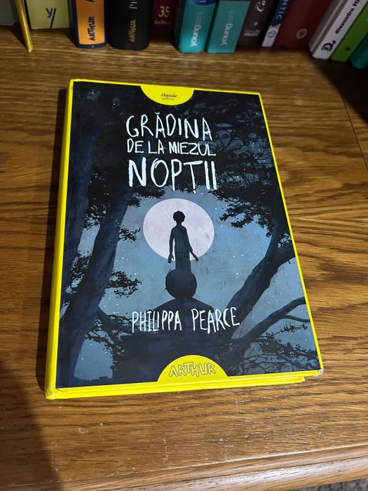 Grădina de la miezul nopții