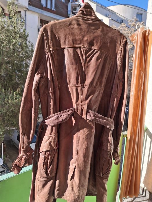Кожено кафяво яке