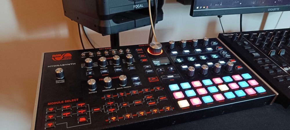 sintetizator ASM Hydrasynth desktop