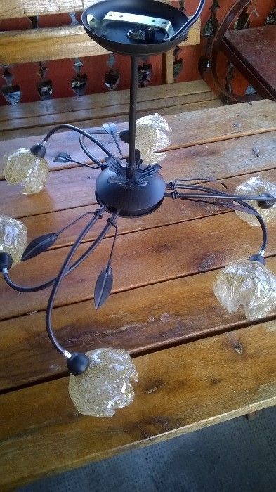 Lustra, candelabru 6 becuri
