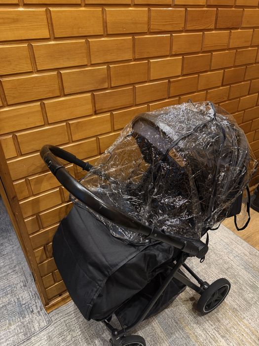 Коляска прогулочная