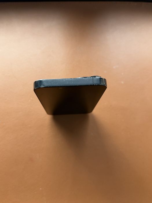 Продам айфон 14