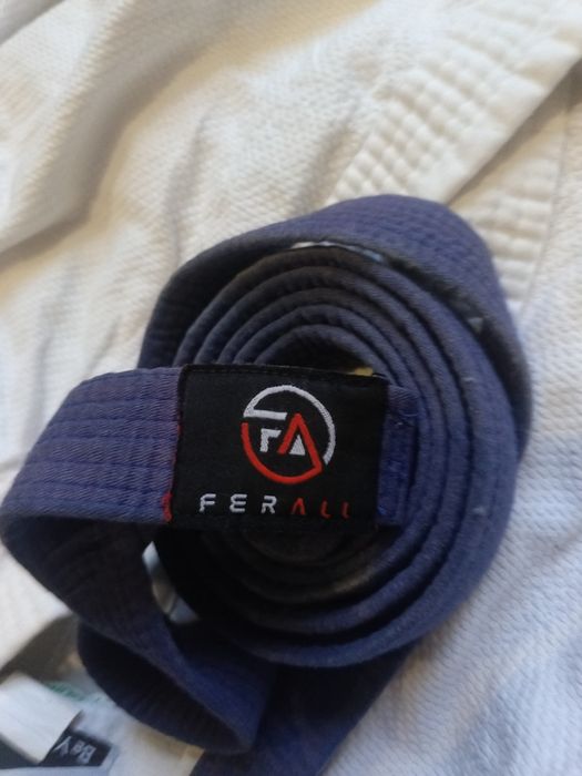 Одежда спортивная