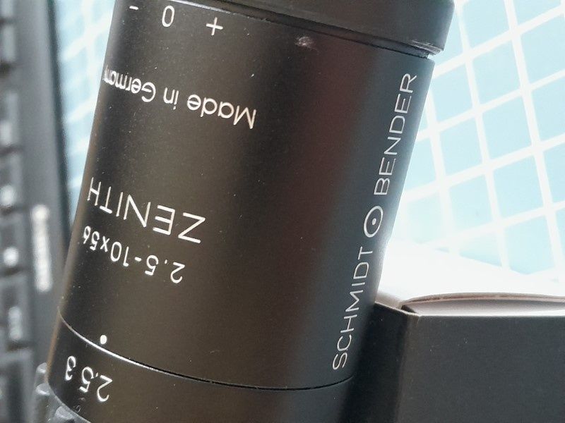 Vand luneta Schmidt&Bender Zenith 2,5-10x56