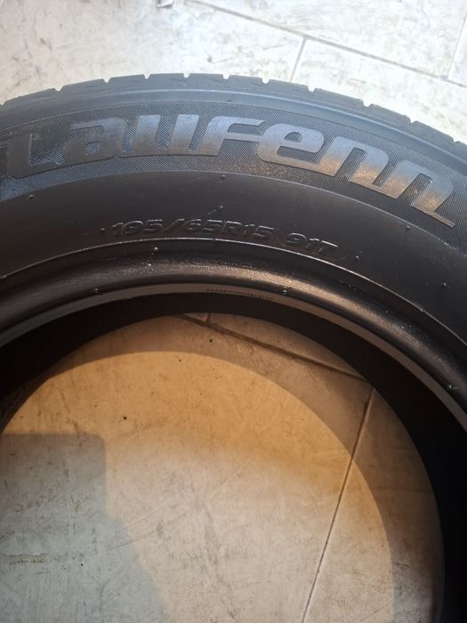 2 Летни гуми Лауфен 195/65/15 ДОТ23 7мм
