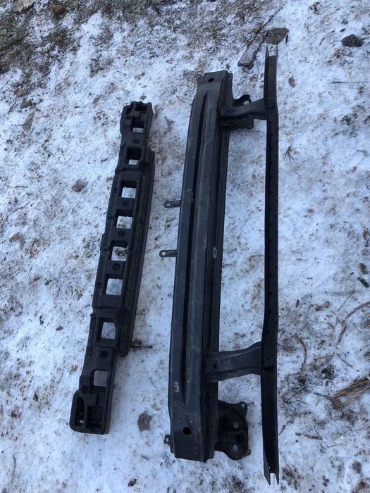 Основа за предна броня/греда за за пасат 6 2006/2010